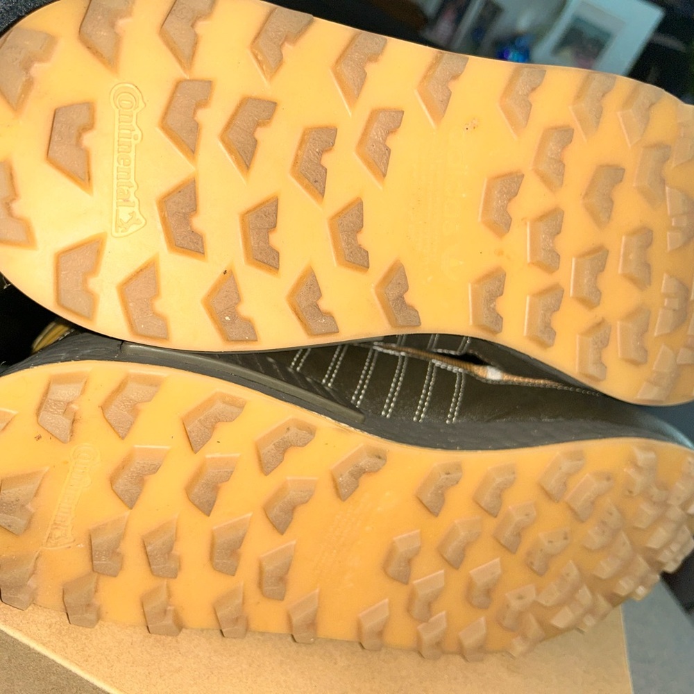 Adidas Men's Tan and Yellow Sneakers - Picture 4 of 7